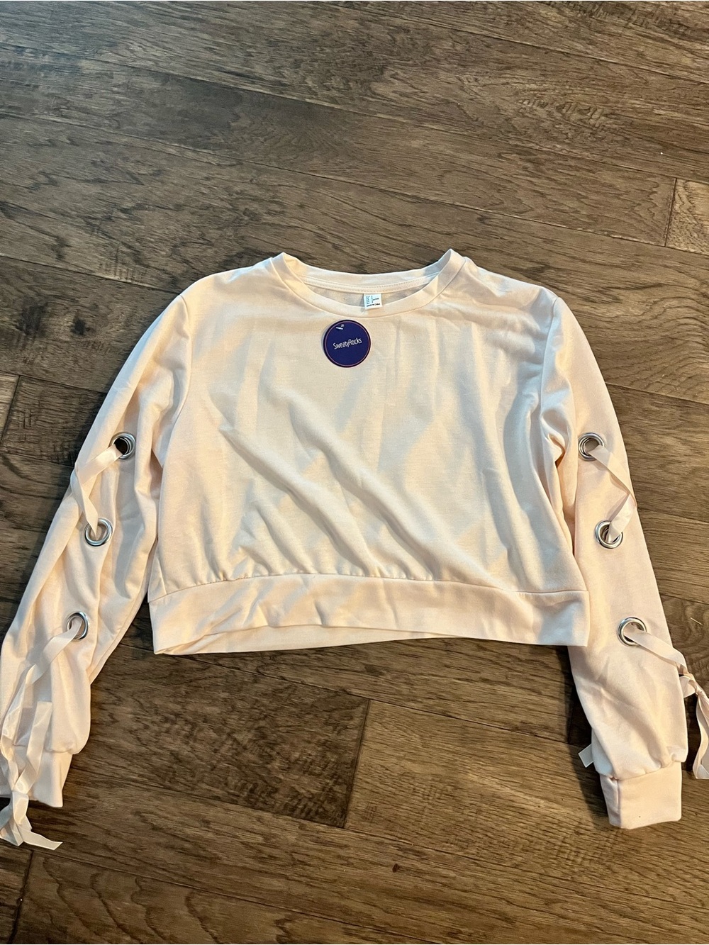 Sweaty Rocks Ribbon Laced Sleeved Crop Top Sweatshirt
